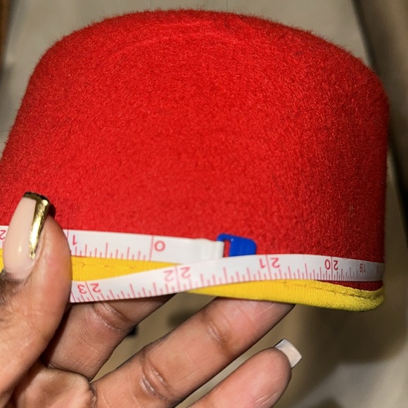 Red Hat - Picture 6 of 6